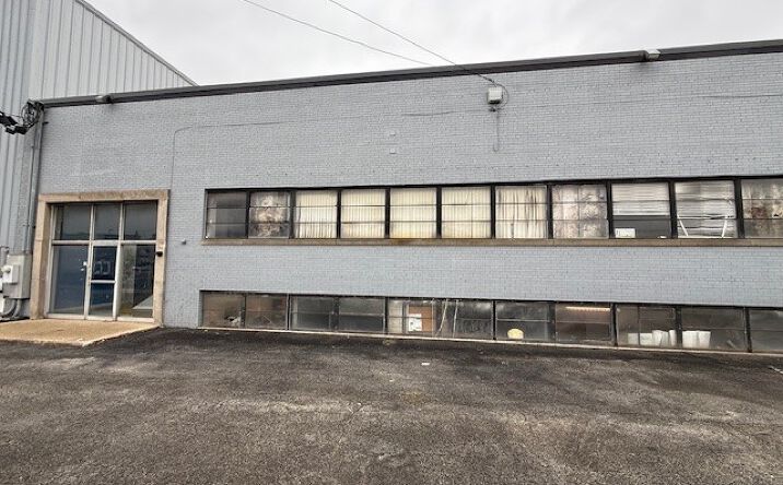Pictures of Office property located at 4920 S Central Ave, Forest View, IL 60638 for lease - image #1