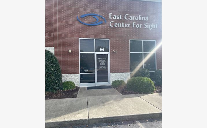 Pictures of Office property located at 1011 WH Smith Blvd, Greenville, NC 27834 for lease - image #1