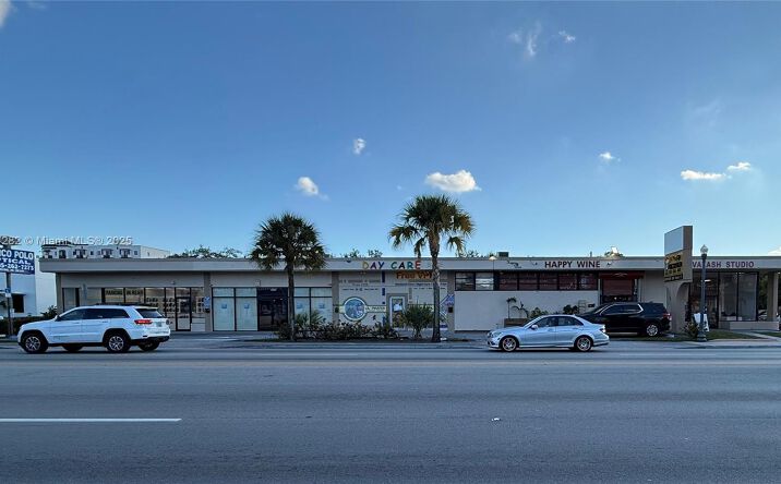 Pictures of Office property located at 5798 SW 8th St, West Miami, FL 33144 for lease - image #1