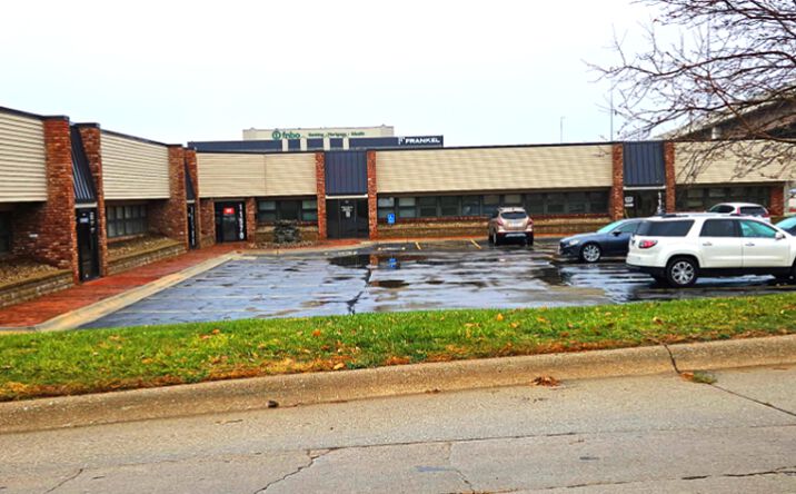 Pictures of Office property located at 11570 W Dodge Rd, Omaha, NE 68154 for lease - image #1