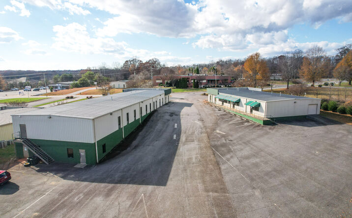 Pictures of Industrial property located at 636 Signal Hill Drive Extension, Statesville, NC 28625 for lease - image #1