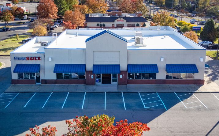 Pictures of Retail property located at 1130 N Germantown Pkwy, Memphis, TN 38016 for lease - image #1
