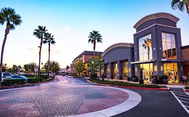 Pictures of Retail property located at 3639 Riverside Plaza Drive, Riverside, CA 92506 for lease - image #1