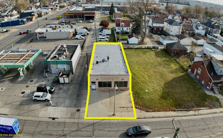 Pictures of Retail, Industrial property located at 7120 Chase Rd, Dearborn, MI 48126 for lease - image #1