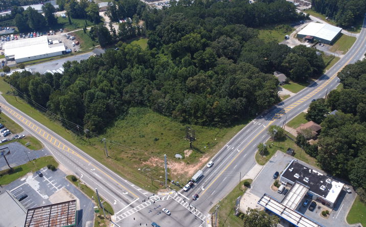 Pictures of Land property located at 2589 Forest Pkwy, Ellenwood, GA 30294 for lease - image #1