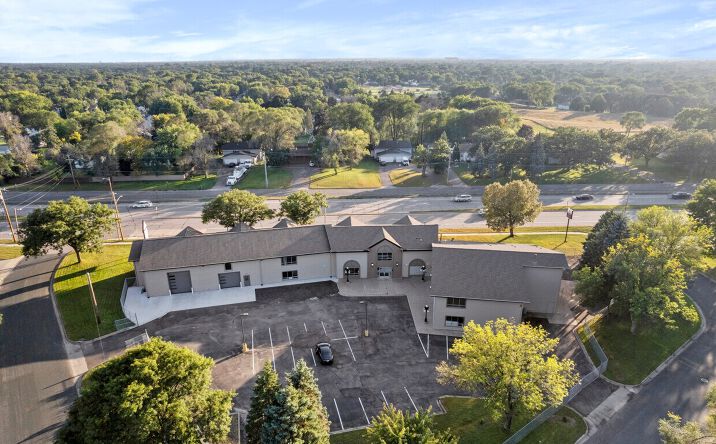 Pictures of Retail, Office property located at 2163 Coon Rapids Blvd NW, Coon Rapids, MN 55433 for lease - image #1