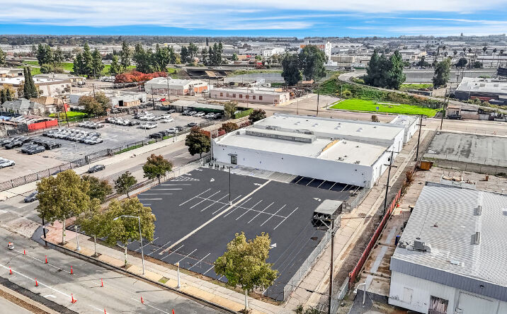 Pictures of Retail, Office, Industrial property located at 531 Fulton St, Fresno, CA 93721 for lease - image #1