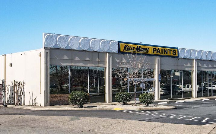 Pictures of Retail property located at 2686 Hilltop Dr, Redding, CA 96002 for lease - image #1
