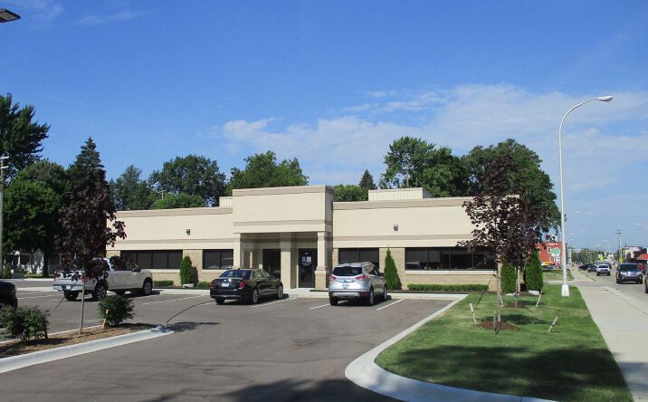 Pictures of Office property located at 243-249 Cass Ave, Mount Clemens, MI 48043 for lease - image #1