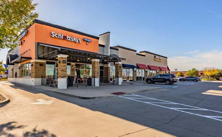 Pictures of Retail, Restaurant property located at 5932 Quebec St & 3530 Nw Centre Dr, Fort Worth, TX 76135 for lease - image #1