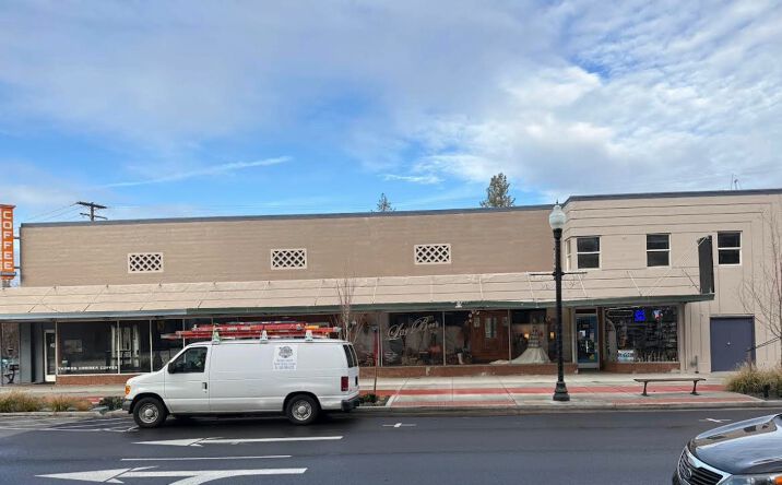 Pictures of Office property located at 414 E Main St, Pullman, WA 99163 for lease - image #1