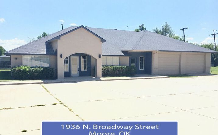 Pictures of Office property located at 1936 N Broadway Ave, Moore, OK 73160 for lease - image #1