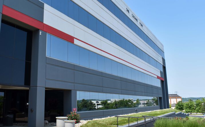 Pictures of Retail, Office property located at 1 Crowne Point Ct, Cincinnati, OH 45241 for lease - image #1