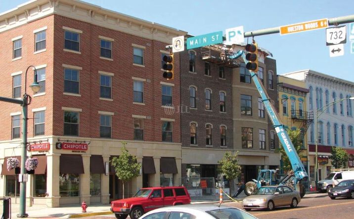 Pictures of Retail, Restaurant property located at 7 W High St, Oxford, OH 45056 for lease - image #1