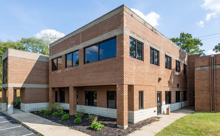 Pictures of Office property located at 4760 Madison Rd, Cincinnati, OH 45227 for lease - image #1