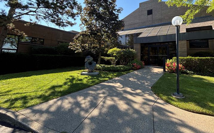 Pictures of Office property located at 3001 Highland Ave, Cincinnati, OH 45219 for lease - image #1