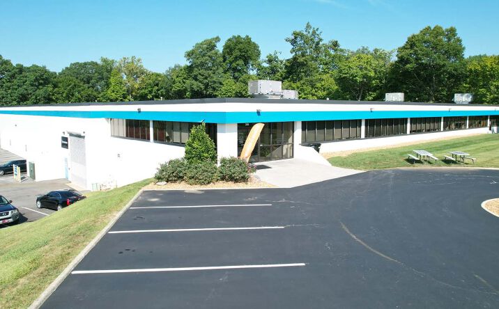Pictures of Industrial property located at 396 Wards Corner Rd, Loveland, OH 45140 for lease - image #1