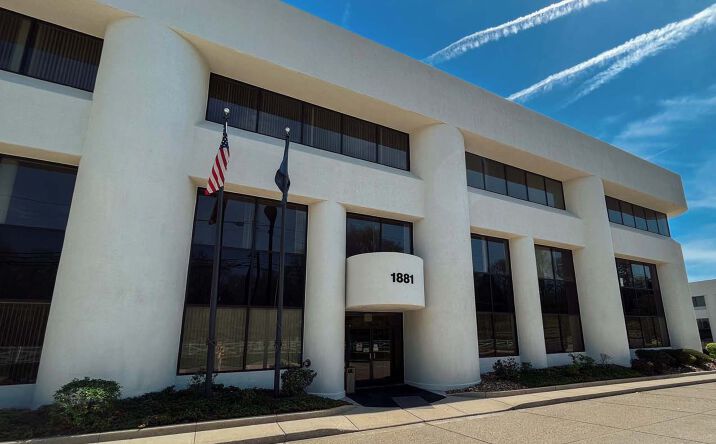 Pictures of Office property located at 1881 & 1885 Dixie Hwy, Fort Wright, KY 41011 for lease - image #1