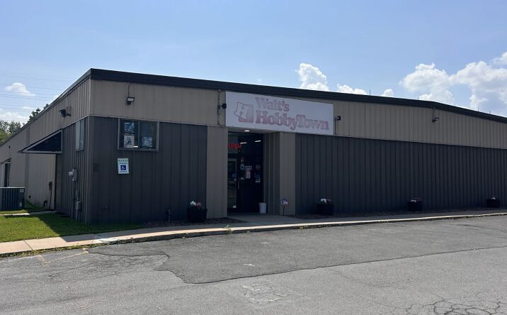Pictures of Industrial property located at 2 Dwight Park Dr, Syracuse, NY 13209 for lease - image #1