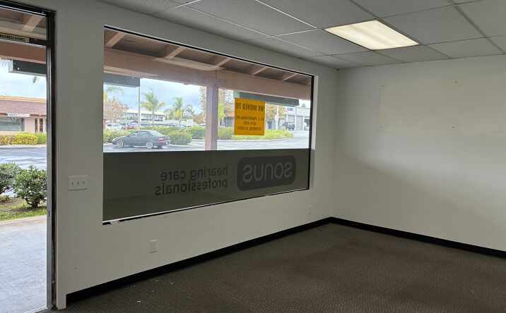 Pictures of Retail, Office property located at 330 W Felicita Ave, Escondido, CA 92025 for lease - image #1