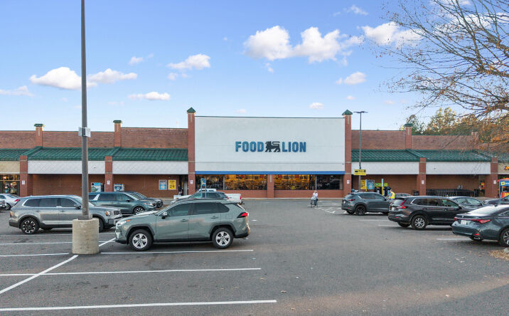 Pictures of Retail property located at 104 Fiddlers Run Blvd, Morganton, NC 28655 for lease - image #1