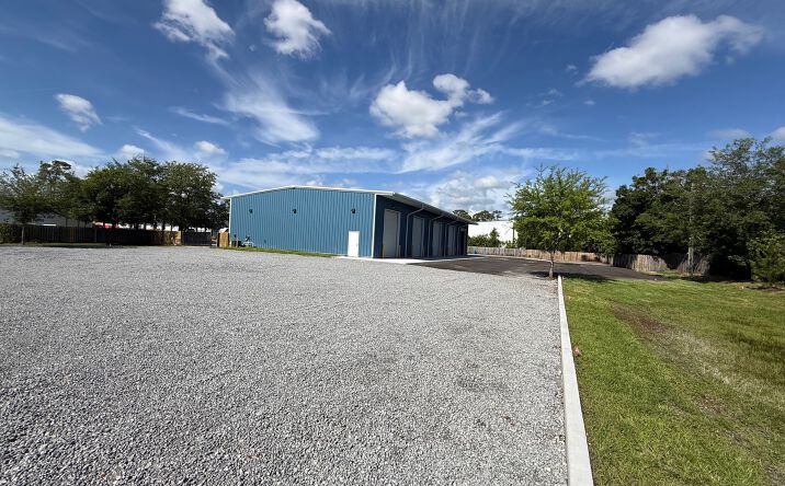 Pictures of Industrial property located at 6940 Sonny Dale Dr, West Melbourne, FL 32904 for lease - image #1
