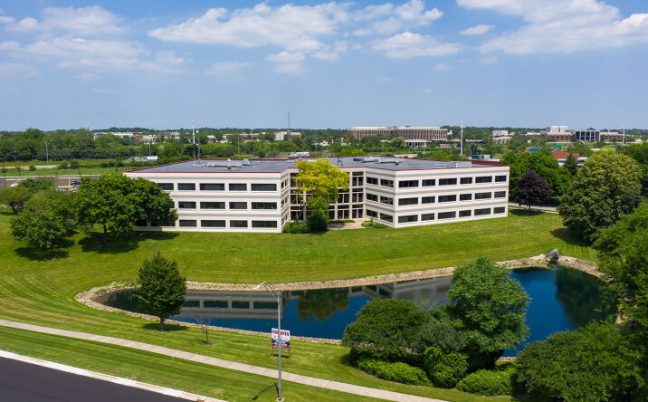 Pictures of Office property located at 387 Shuman Blvd, Naperville, IL 60563 for lease - image #1