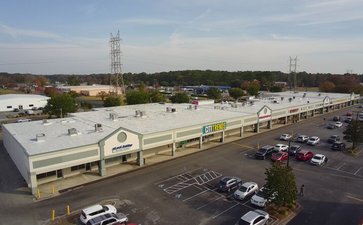Pictures of Retail, Restaurant property located at 205 N Goose Creek Blvd, Goose Creek, SC 29445 for lease - image #1