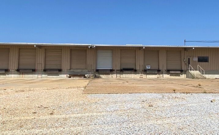 Pictures of Industrial property located at 3390 Jeff Holman Blvd, Tupelo, MS 38801 for lease - image #1