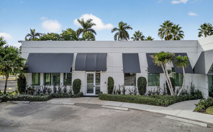 Pictures of Office property located at 800 NW 17th Ave, Delray Beach, FL 33445 for lease - image #1