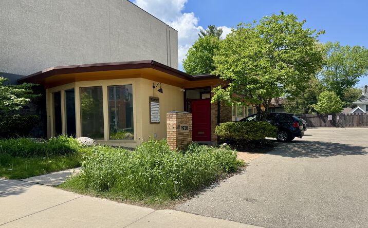 Pictures of Office property located at 1920 Monroe St, Madison, WI 53711 for lease - image #1