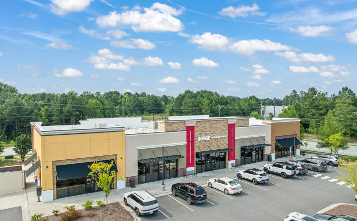 Pictures of Retail property located at 900 Broadstone Way, Apex, NC 27502 for lease - image #1