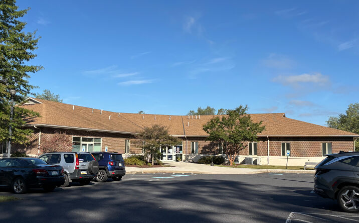 Pictures of Office property located at 150 V-Twin Dr, Gettysburg, PA 17325 for lease - image #1