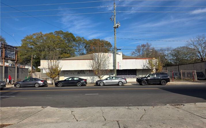 Pictures of Retail, Industrial property located at 1553 Ralph David Abernathy Boulevard SW, Atlanta, GA 30310 for lease - image #1