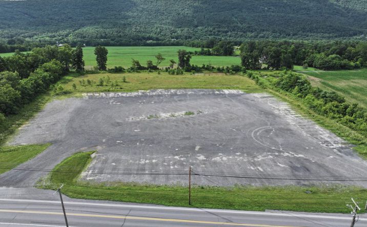 Pictures of Land property located at 12394 William Penn Hwy, Thompsontown, PA 17094 for lease - image #1