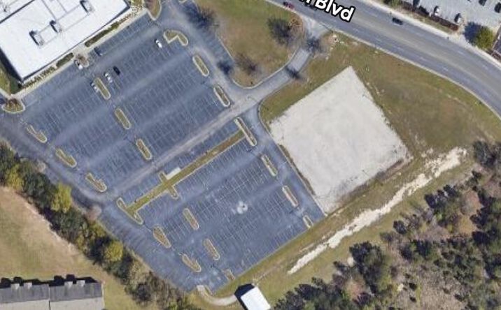 Pictures of Land property located at 1323 Celebration Blvd, Florence, SC 29501 for lease - image #1