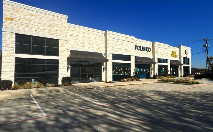 Pictures of Retail property located at 1000 W. Glade Rd., Euless, TX 76039 for lease - image #1