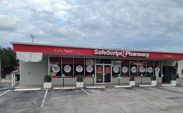 Pictures of Retail, Restaurant property located at 211 N Market St, Bushnell, FL 33513 for lease - image #1