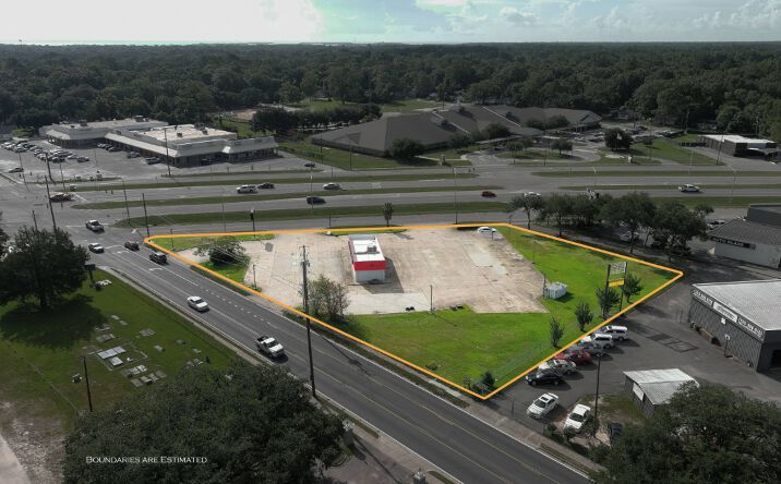 Pictures of Retail property located at 2810 Government Blvd, Mobile, AL 36695 for lease - image #1