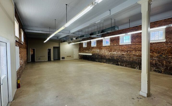 Pictures of Retail, Office, Special Purpose property located at 9 School St, Watkinsville, GA 30677 for lease - image #1