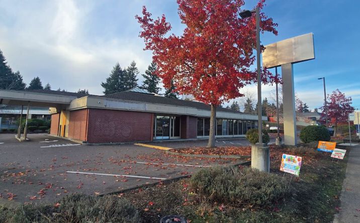 Pictures of Retail property located at 12008 Meridian E, Puyallup, WA 98373 for lease - image #1
