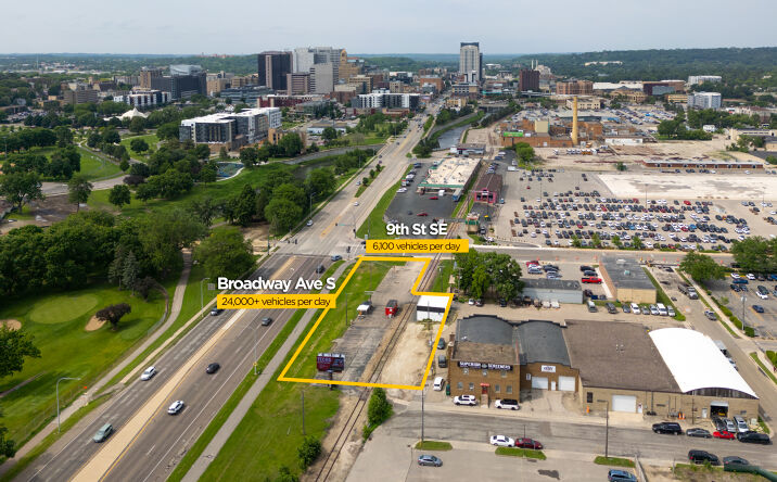 Pictures of Retail, Office, Land property located at 12 9th St SE, Rochester, MN 55904 for lease - image #1