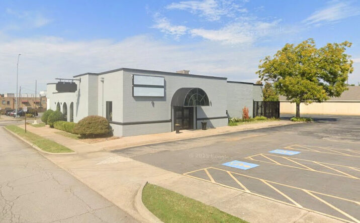 Pictures of Retail, Restaurant property located at 200 N 13th St, Fort Smith, AR 72901 for lease - image #1