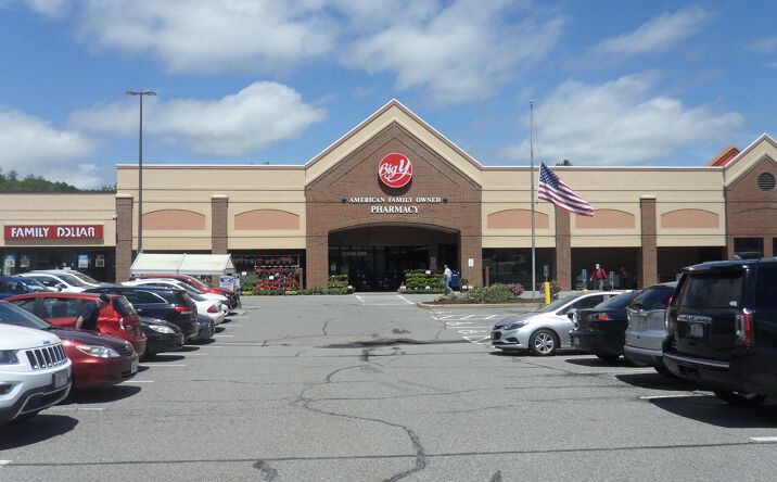 Pictures of Retail property located at 62 W Main St, Spencer, MA 01562 for lease - image #1