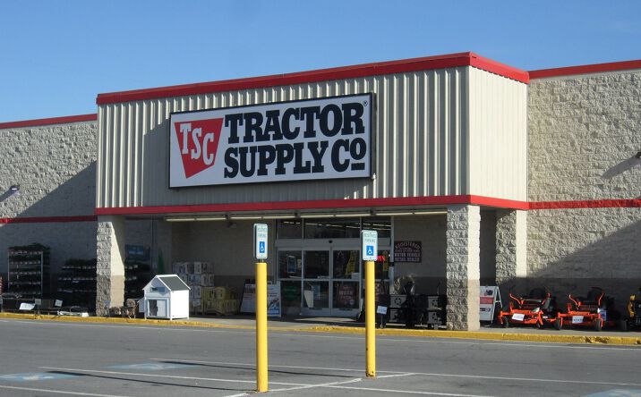 Pictures of Retail property located at 293 State Route 104 East, Oswego, NY 13126 for lease - image #1