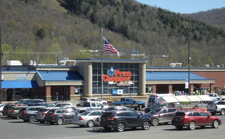 Pictures of Retail property located at 3 Main St, Delhi, NY 13753 for lease - image #1