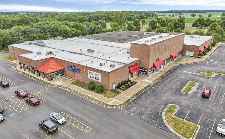 Pictures of Retail, Restaurant, Special Purpose property located at 221 Summit St, Celina, OH 45822 for lease - image #1