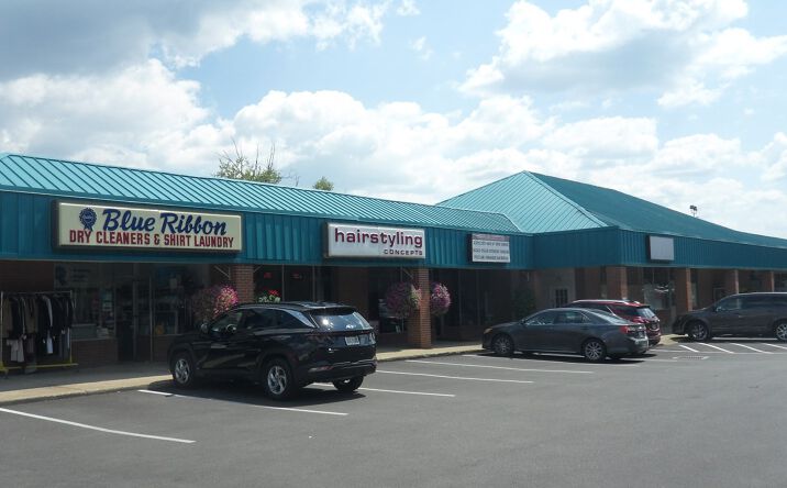 Pictures of Retail property located at 4425 Loganway Avenue, Youngstown, OH 44505 for lease - image #1