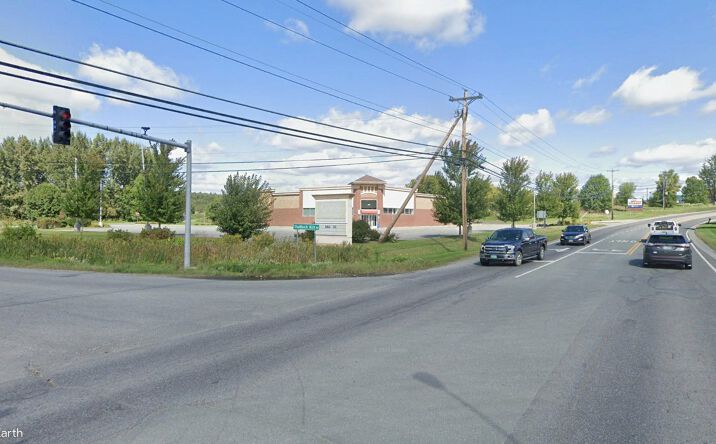 Pictures of Retail property located at 4730 US-5, Derby, VT 05855 for lease - image #1
