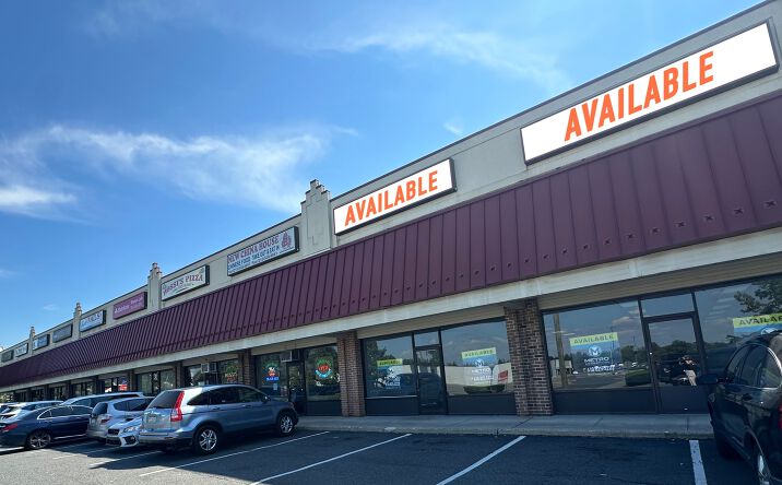 Pictures of Retail property located at 27 Quakers Way, Quakertown, PA 18951 for lease - image #1